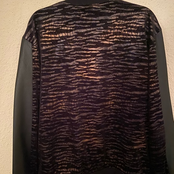 Bomber Jacket - Picture 5 of 6